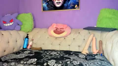 Amy Kamila online show from October 24, 2:23 am