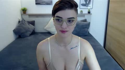 Hi there guys  My pleasure in your hands  pvt is open online show from November 14, 6:48 am