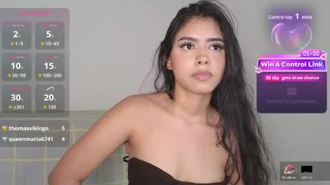 amynovaaa online show from July 31, 9:27 pm
