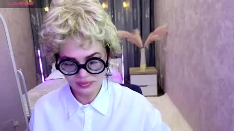 Christi online show from February 11, 1:41 pm