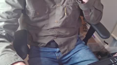 A online show from November 26, 4:26 pm