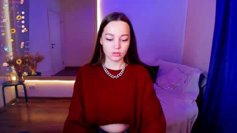 Angie online show from October 4, 3:15 am