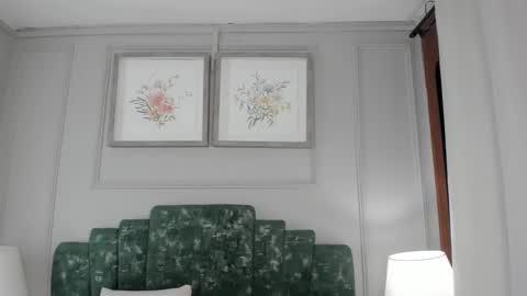 Ana  online show from January 10, 11:48 am