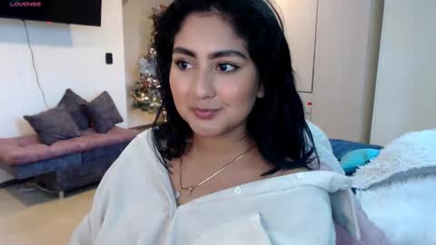 Ana Ricciardi online show from December 16, 4:57 pm