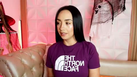   online show from October 3, 5:38 am