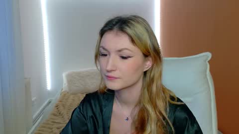 anaayss online show from February 3, 5:49 am