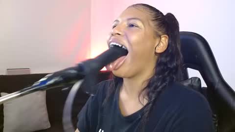 anabel alice gandara  online show from March 11, 1:45 pm