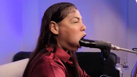 Anabel Alice Gandara online show from March 1, 10:41 am