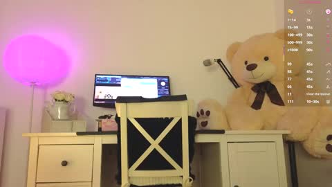 Annie  online show from April 1, 11:00 am