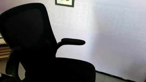 anabelucci_ online show from August 4, 6:37 pm
