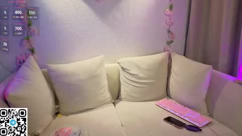 Deya online show from February 3, 10:36 pm