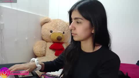 Snapshot of anahibrowns95 chatting on October 14, 8:01 pm Anahi Browns online show from October 14, 8:01 pm