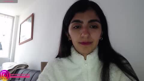 Snapshot of anahibrowns95 chatting on September 9, 7:36 pm Anahi Browns online show from September 9, 7:36 pm