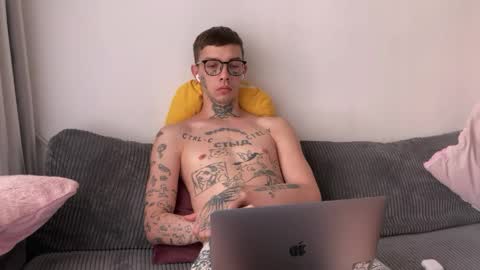 simon online show from March 29, 1:40 am