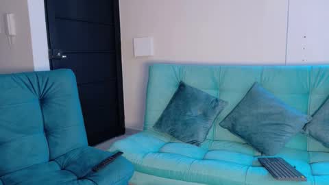 anaisdream_ online show from March 8, 5:39 pm