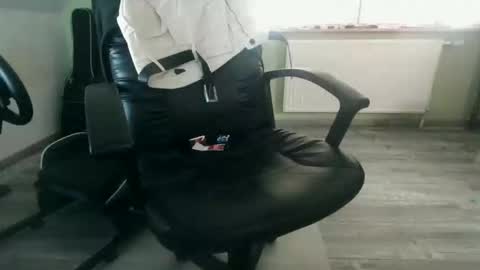 analman409941 online show from November 7, 12:18 pm