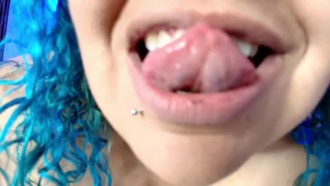  Ana Maria  online show from May 5, 9:31 pm