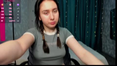 anna online show from January 5, 9:15 am