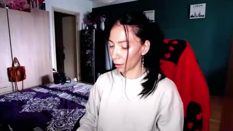 sweetSin online show from October 9, 8:42 am