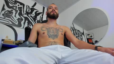 Andrs   -                   online show from April 18, 12:45 am