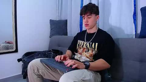 Andre Parker online show from October 19, 1:10 am