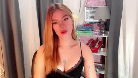 andrea06121998 online show from February 13, 2:53 pm