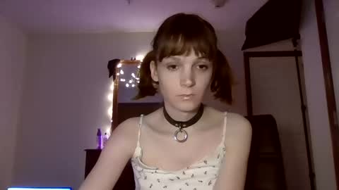 Snapshot of andrea_davenport chatting on December 14, 3:39 am andrea online show from December 14, 3:39 am