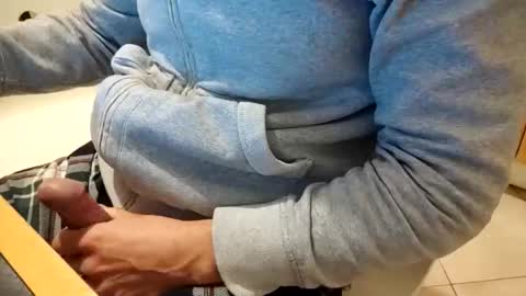 Snapshot of andrea_feetlover chatting on October 21, 5:34 am andrea_feetlover online show from October 21, 5:34 am