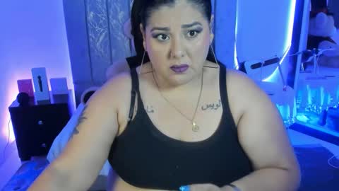 andreaakinky online show from December 17, 8:21 am