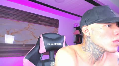 andrees_s online show from November 30, 11:45 pm