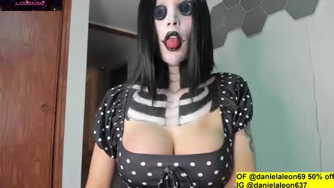 onlyfans danielaleon69   IG danielaleon637 online show from October 31, 2:01 am