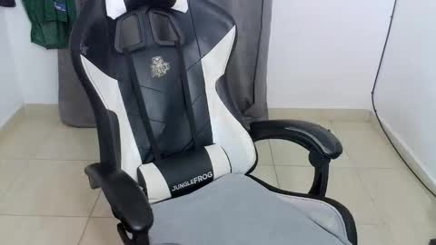 andres180950734 online show from March 11, 12:24 am