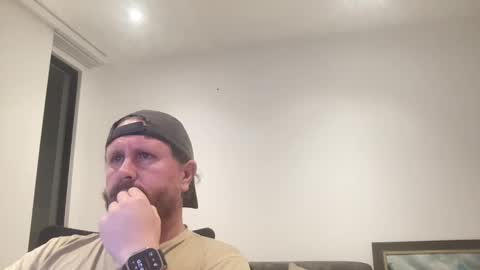 andres19807342 online show from February 24, 1:24 am