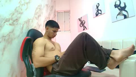 ANDRES  online show from December 19, 5:47 am