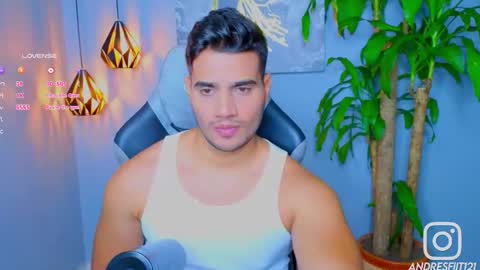 Snapshot of andresfiit chatting on October 3, 2:10 am Andres online show from October 3, 2:10 am