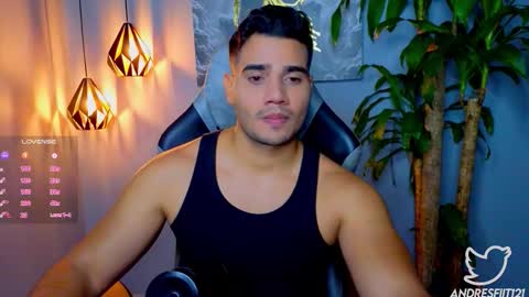 Snapshot of andresfiit chatting on October 12, 5:33 am Andres online show from October 12, 5:33 am