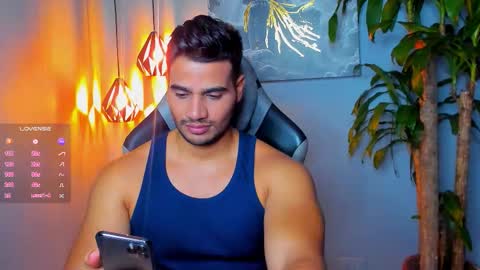 Snapshot of andresfiit chatting on October 17, 3:43 am Andres online show from October 17, 3:43 am