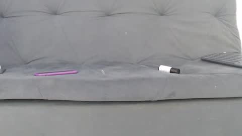 Isa  --------- online show from September 15, 2:35 am