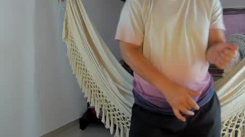 Andres online show from June 1, 9:38 pm