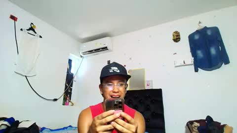 andreswhite_shotoflust online show from May 25, 5:08 pm