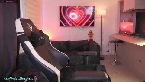 ---     online show from December 15, 11:50 am