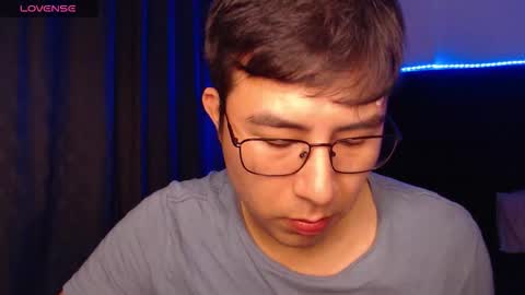 andrewmhilton_ online show from February 21, 6:49 am