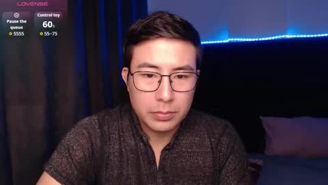 andrewmhilton_ online show from March 2, 6:14 am