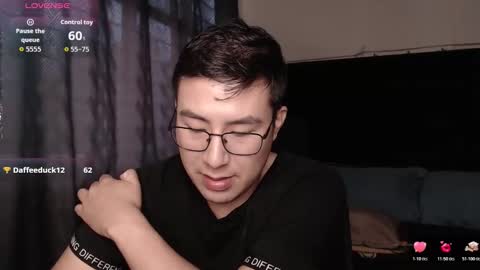 andrewmhilton_ online show from February 4, 10:35 pm