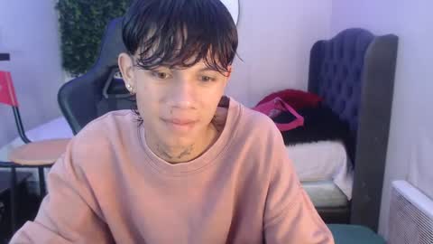 andy_dan1 online show from February 25, 12:27 pm