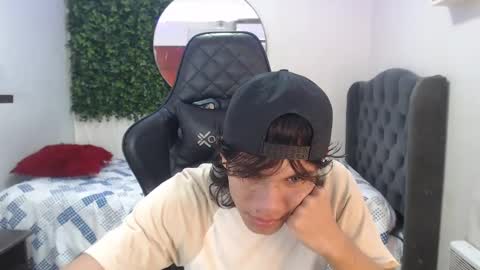 andy_dan1 online show from February 4, 2:53 pm