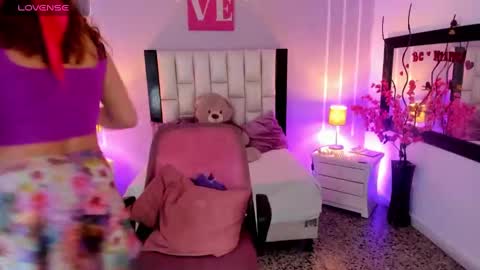 Andrea online show from November 5, 1:57 pm