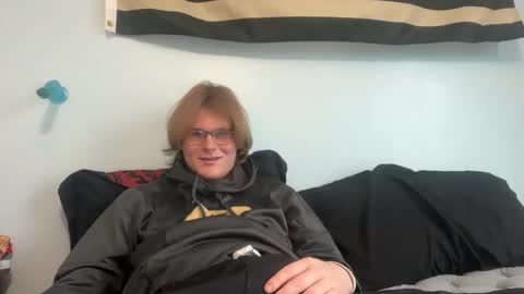 Andy online show from March 3, 10:28 pm