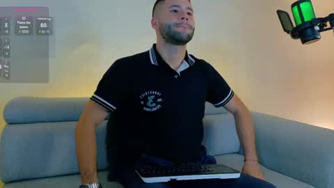 Andy online show from April 5, 8:39 pm