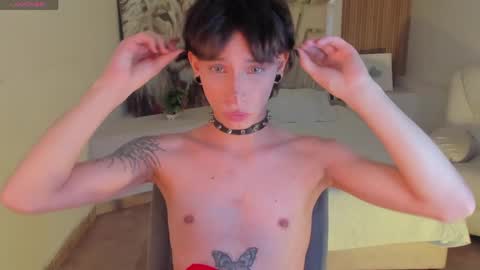 Andy online show from April 23, 10:33 pm